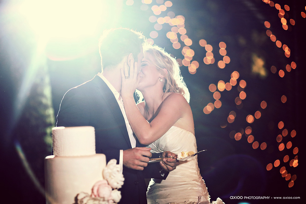 Axioo: Layers of Intricate Intimacies